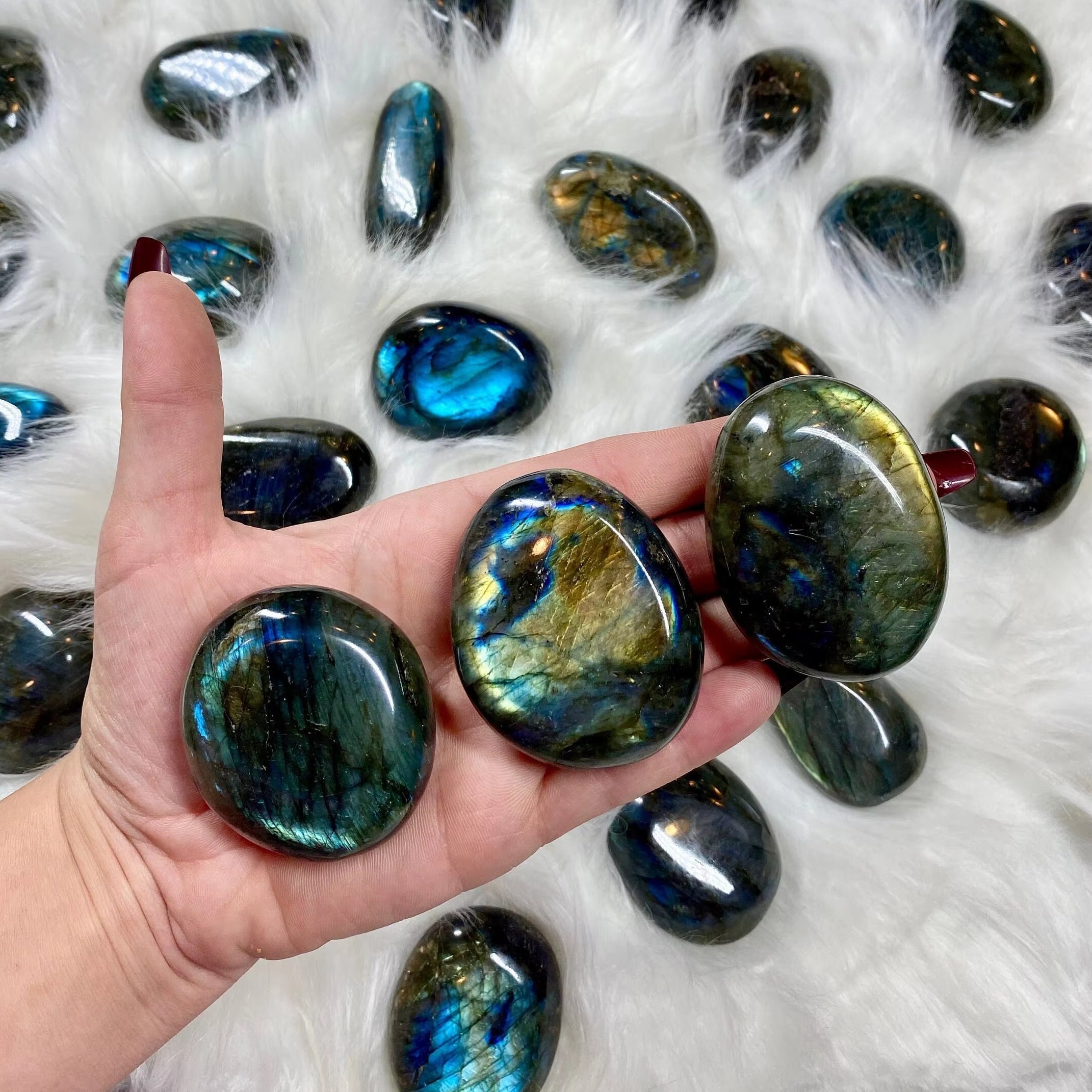 Flashy Labradorite Palm Stone - Magic & Intuition Meditation Tool